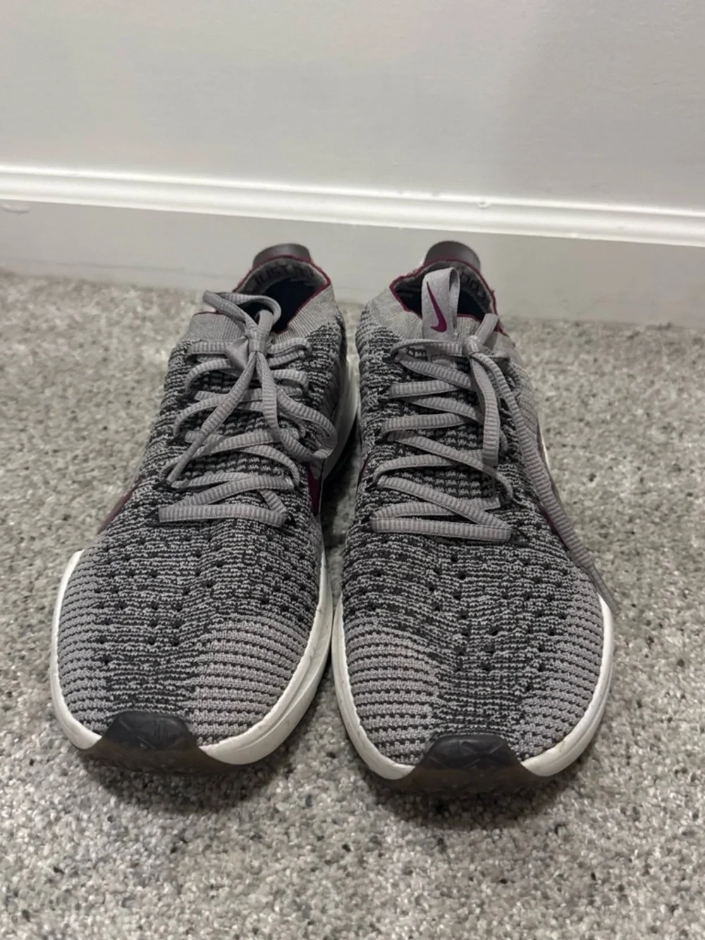 Nike Women’s 8.5 Grey Knit Trainers with Burgundy Swoosh